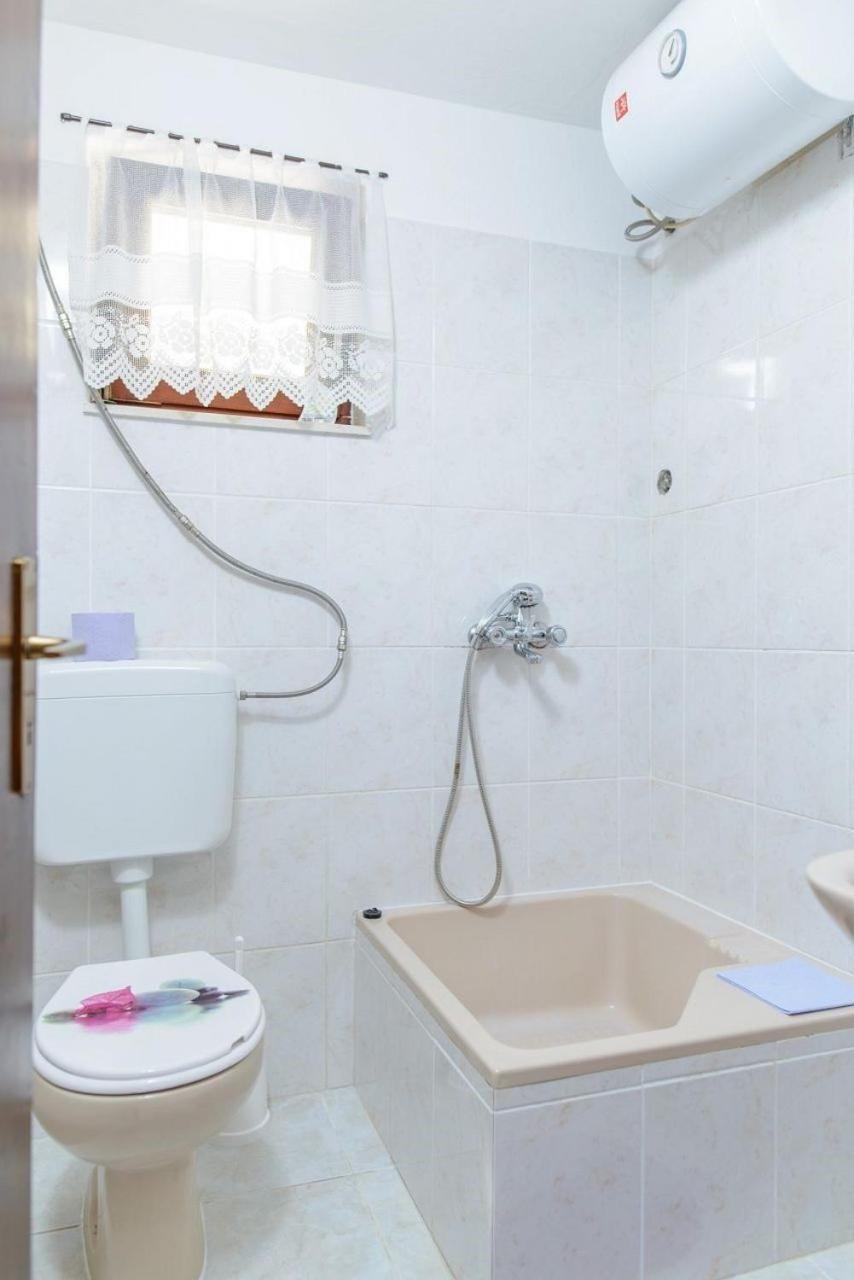 Apartment Vesna Trogir Eksteriør billede